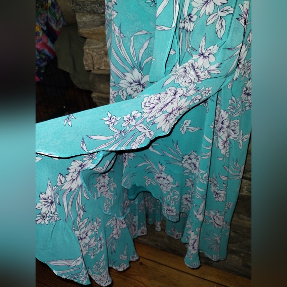 Sandra Darren turquoise dress ruffled faux wrap, floral, belted, size 10 - Picture 7 of 8